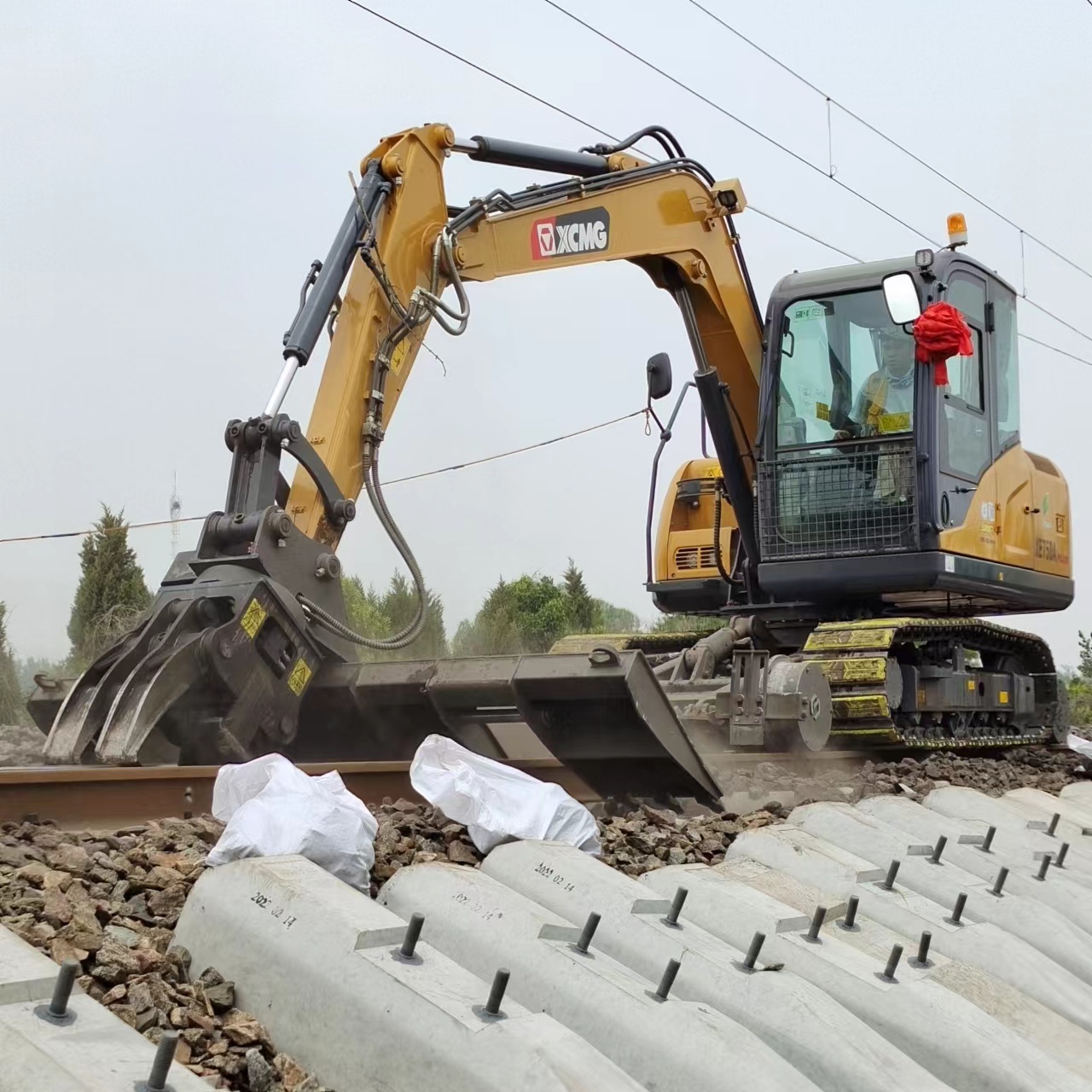 Why do railway excavators have to install Hi Rail System